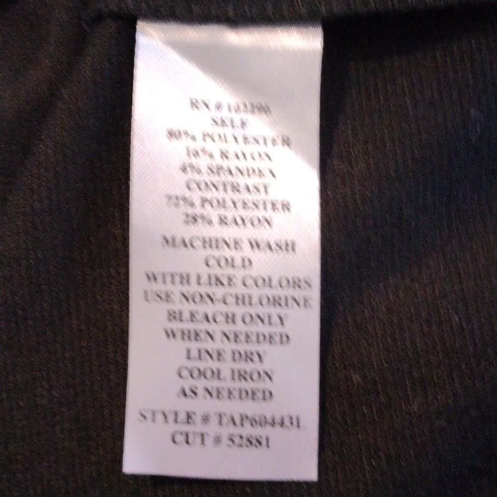 Connected Woman Colorblock Dress - Picture 8 of 9